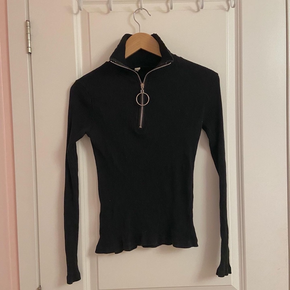 LAST CALL! y2k acubi black zip up ribbed long sleeve